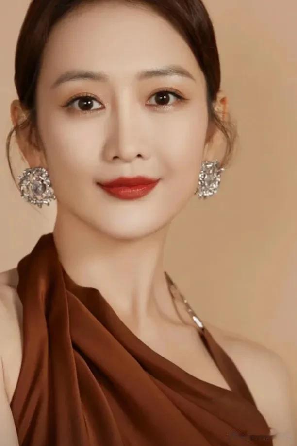 我的天，王鸥要生孩子了？她结婚了吗？孩子爹是谁？#王鸥产子# #王鸥之美#