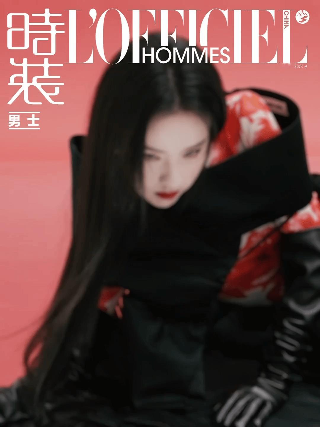 陈都灵此次为时装男士拍摄的大片真是别具一格，充满了神秘氛围，竟有几分画皮的韵味，