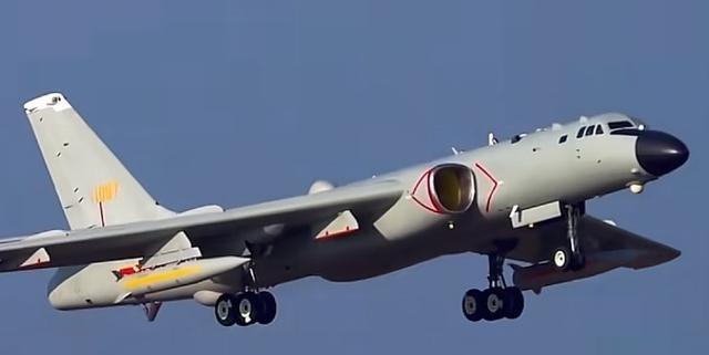 什么叫贴脸开大？中国人现在就给全球人民做了次生动示范。菲律宾刚把黄岩岛划入其军演