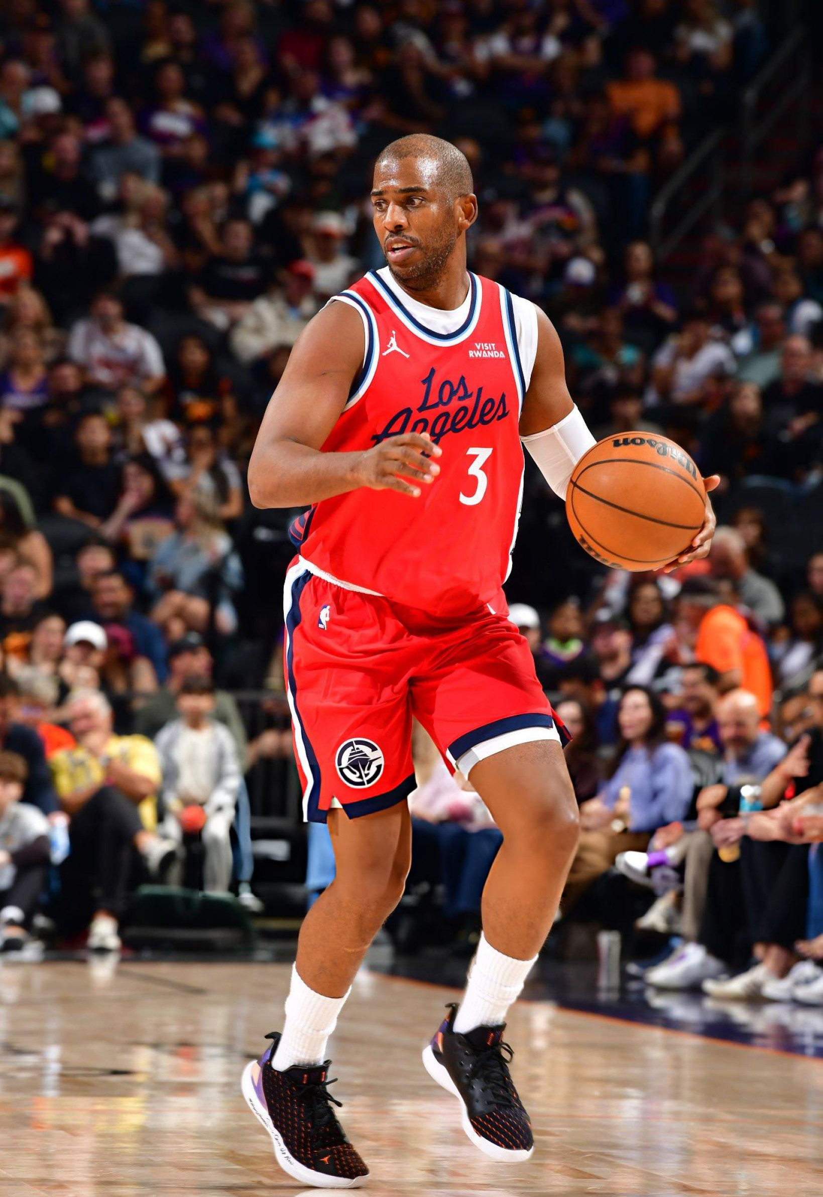 虽然快船输球了保罗可能有一瞬间也萌生了退役的念头但我还想问问这个月新开的体育会员