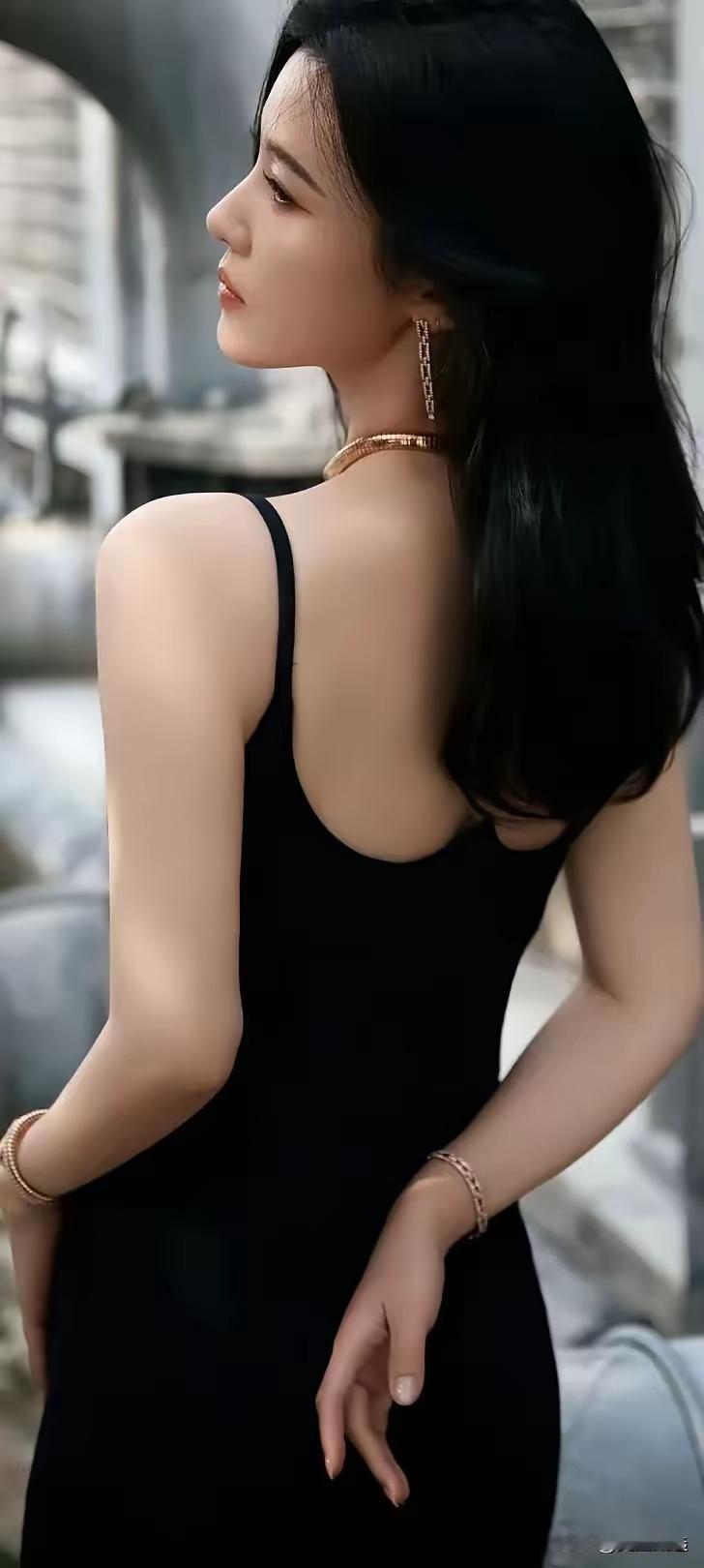 萝卜青菜，各有所爱，在娱乐圈这个大花园里，每个人欣赏的女星也不尽相同，我就挺喜欢