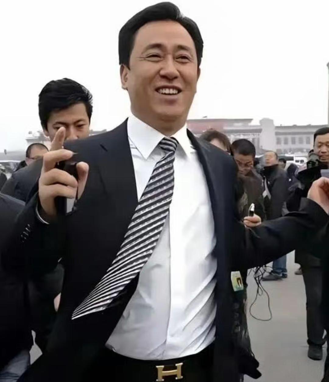 皮带哥的“天鹅湖”演砸了，打回原形继续当丑小鸭！看他起朱楼，眼看他宴宾客，眼看他