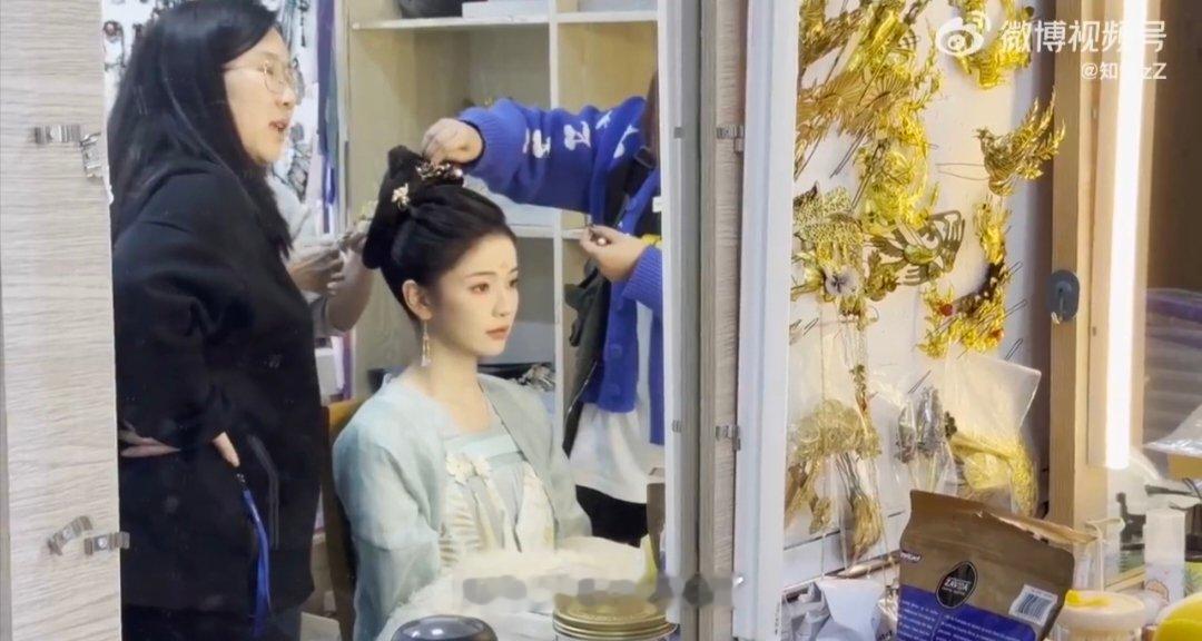 知竹发了盛世天下定妆vlog 盛世天下定妆vlog来袭，知竹详解每一套妆造的设计
