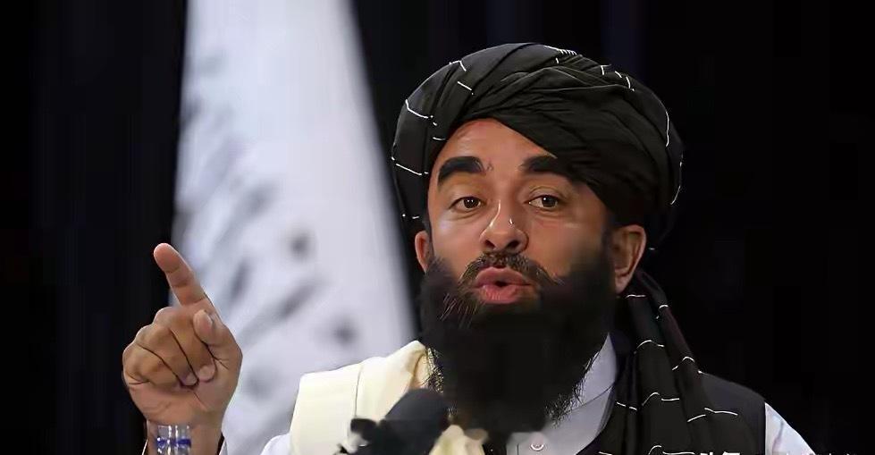 阿富汗塔利班政权竟然开历史倒车，永久禁止女性入学。这种邪恶组织，在文明社会还有存