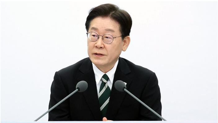 韩国这次不是喊口号，而是真要动“亲日财产”了！
 
从1904年日俄战争爆发、朝