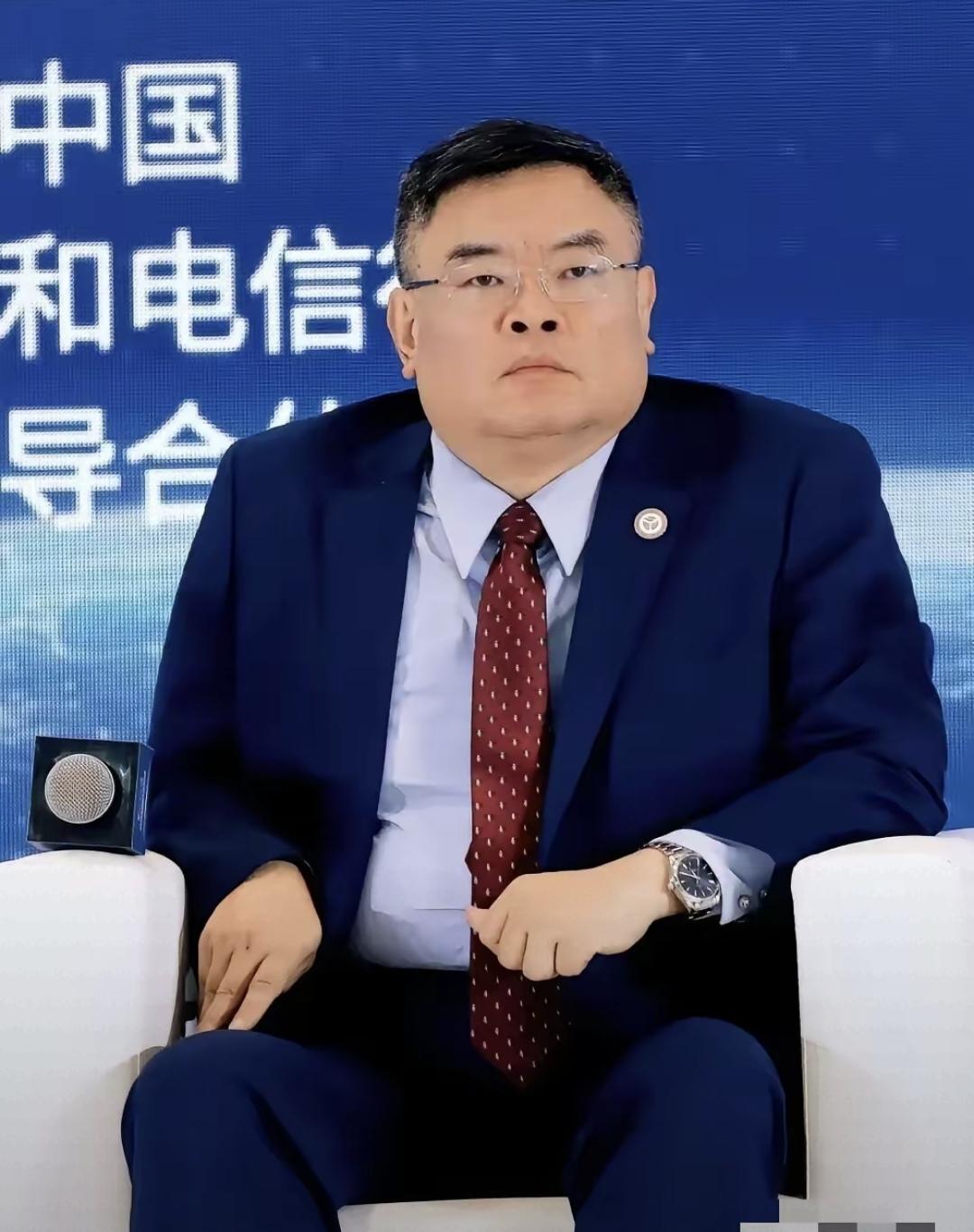 今天看到上海静安警方3月16日的立案通报，盖着红章，不是小道消息。盈科3月18日