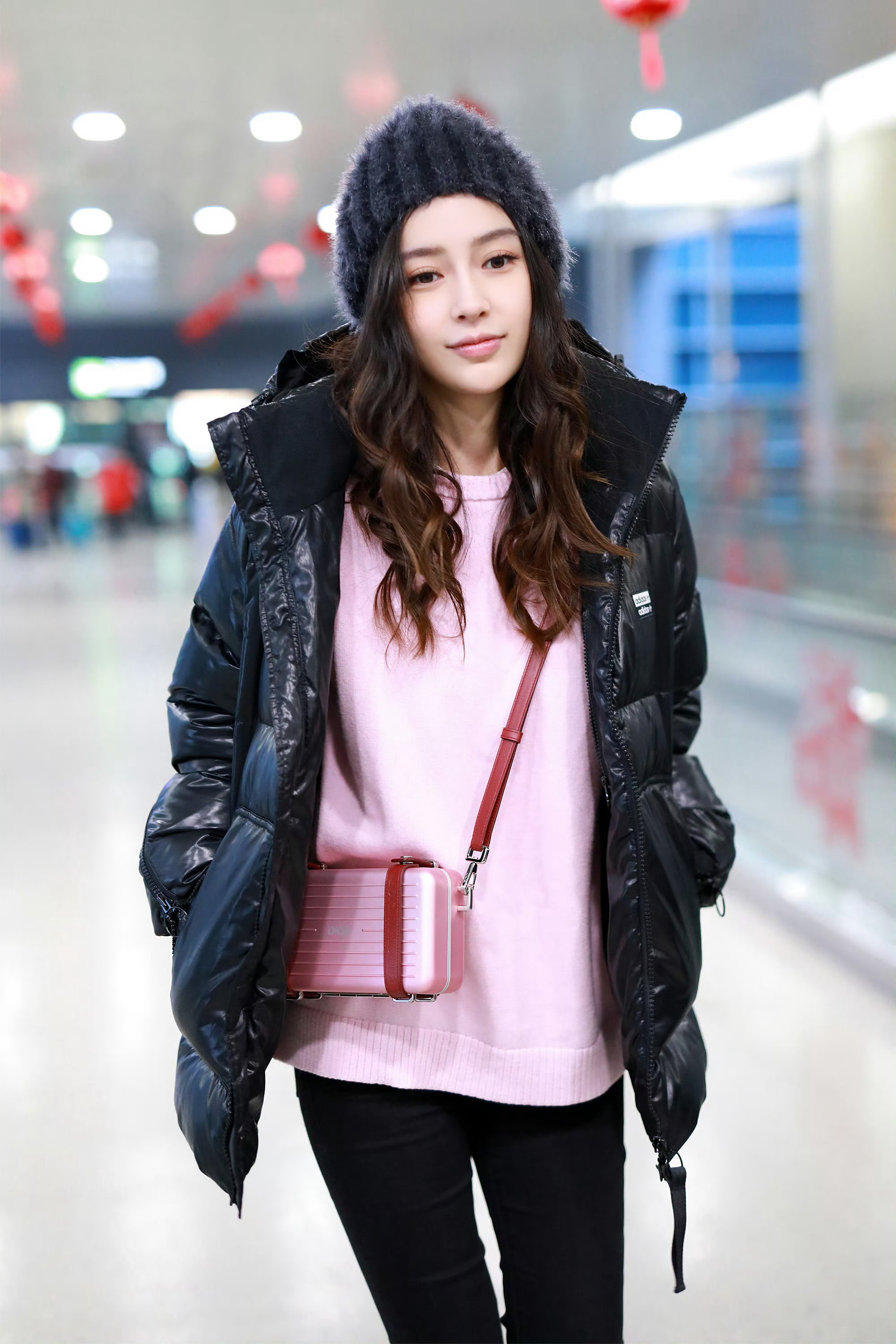 angelababy angelababy “不同蔷薇，你可是明艳从不凋零的玫瑰