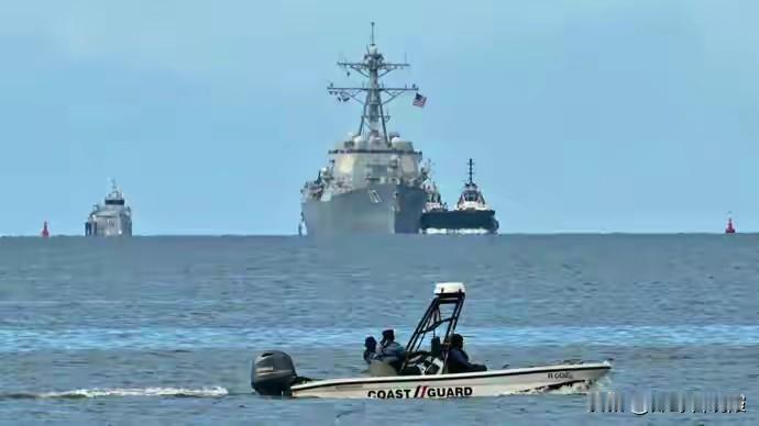 一架俄罗斯军机绕开西方领空，秘密降落委内瑞拉，或是为了输送武器装备