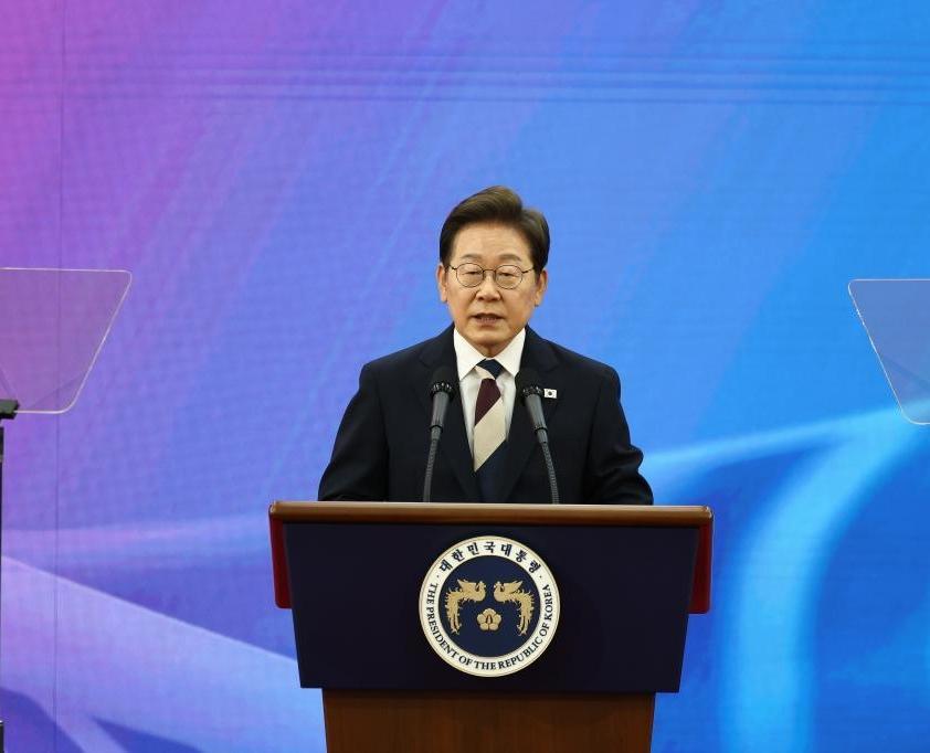 韩国总统李在明给日本泼了一盆冷水，高市早苗这次心拔凉拔凉的，6月8日，李在明总统
