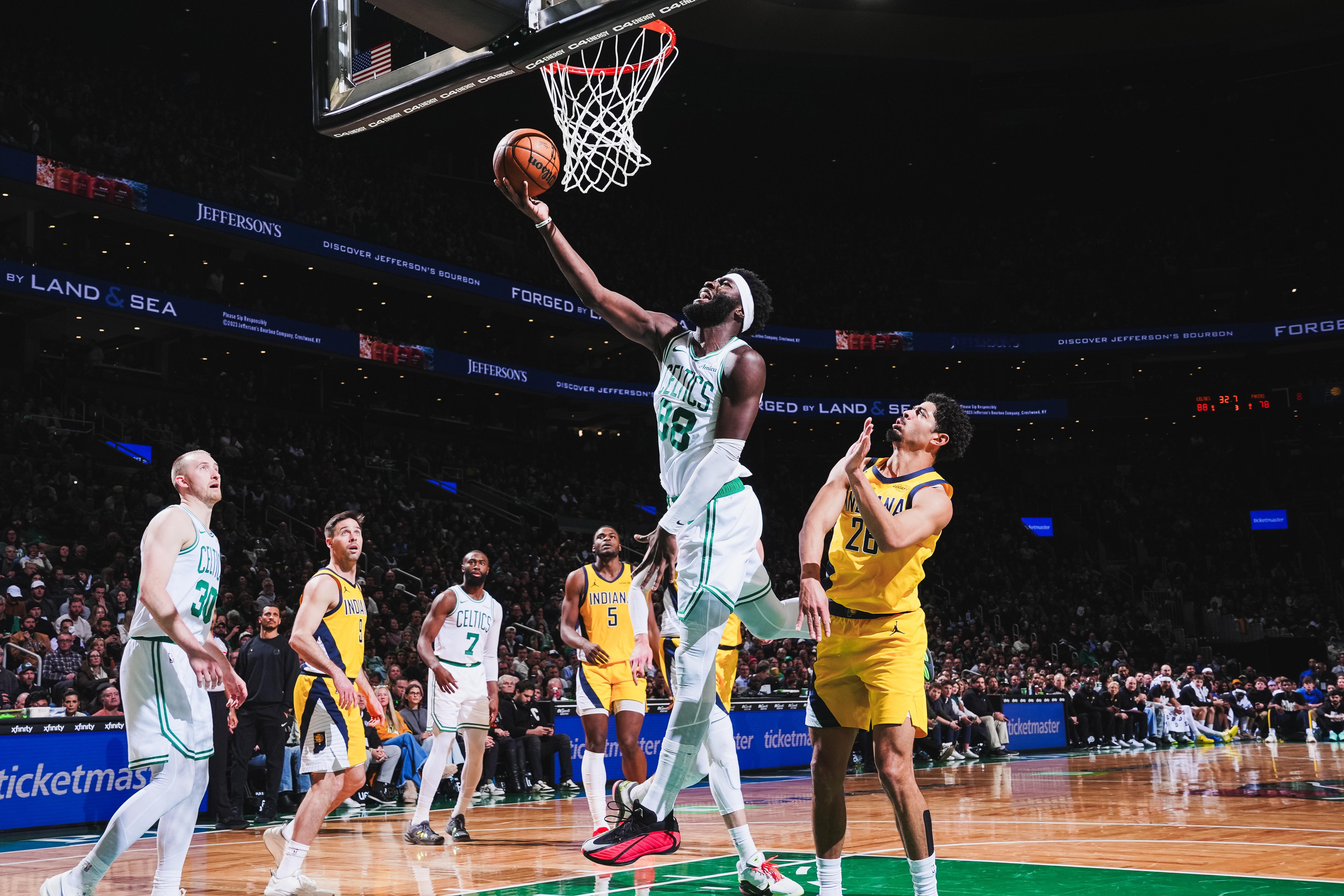 马祖拉表示，奎塔整个赛季持续进步的防守“帮助团队变得更好”。奎塔今晚贡献了赛季最