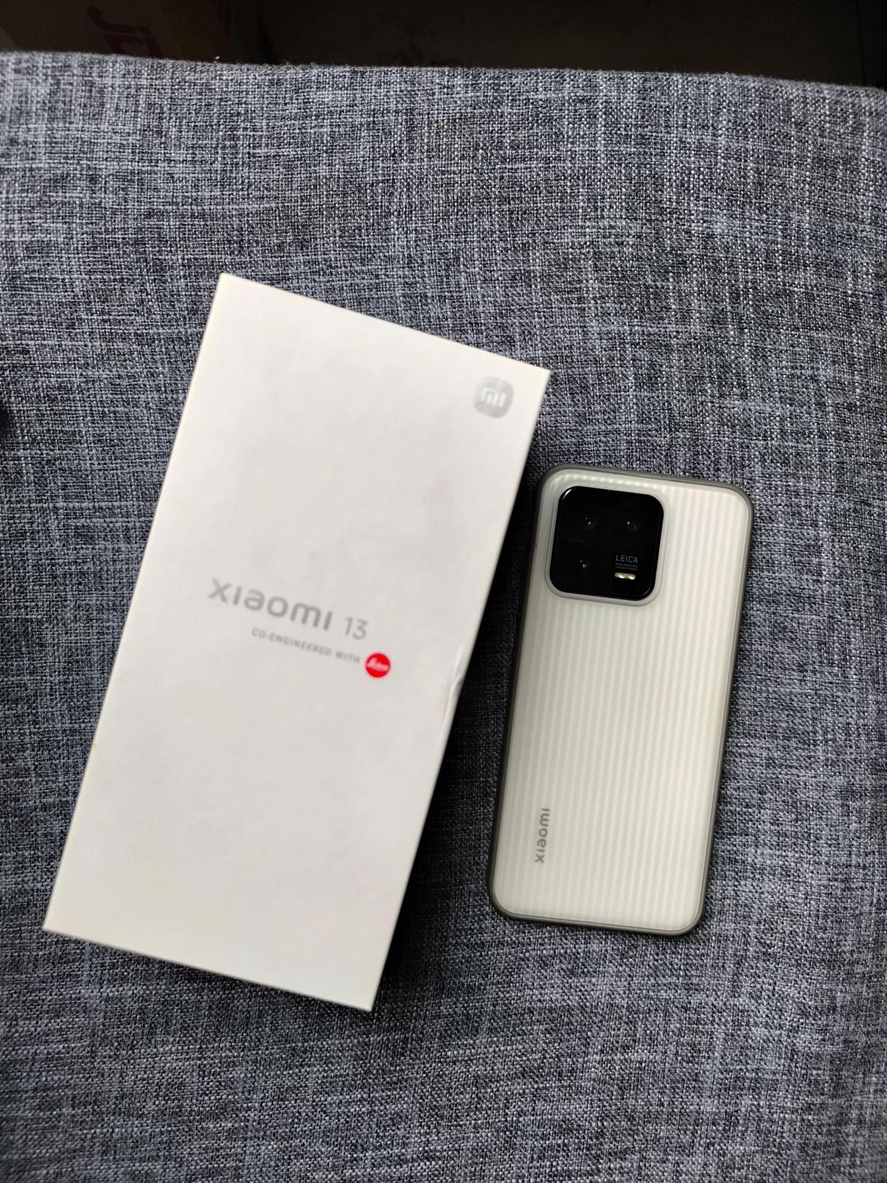 泥马，小米13真不是我吹，越用越流畅是真的：

1.系统：更新了miui14之后