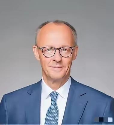 德国急的不行了！4月9日，德国总理默茨突然对外宣布说，他正在鼓励特朗普赶紧跟伊朗