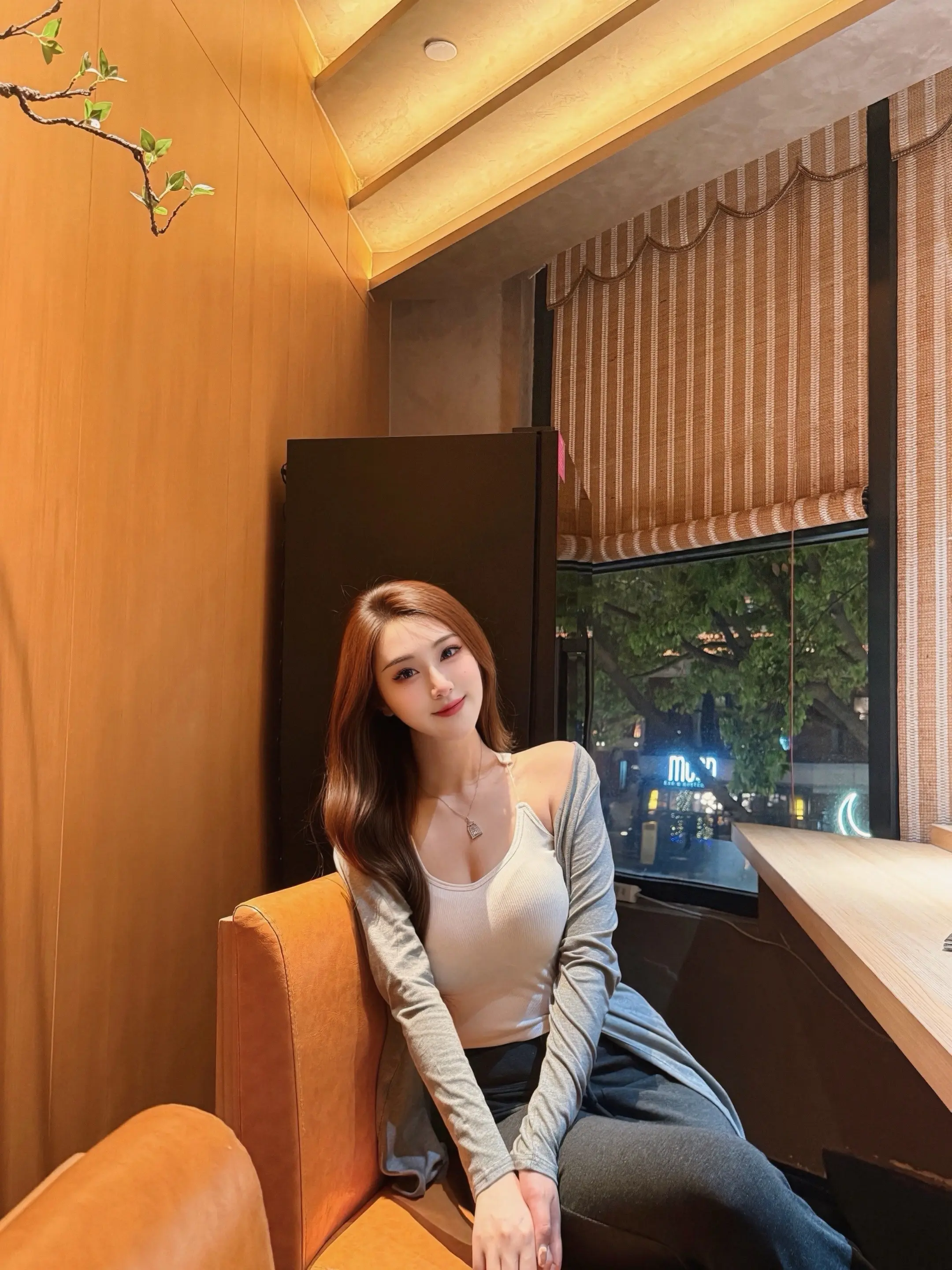 爱人一定要先爱已，如果你连自己都不爱，又怎么能期待别人来爱你。