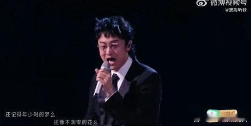 王传君唱功、王传君披哥口碑不做全能人设，只做尽力的挑战者，王传君唱功肉眼可见在提