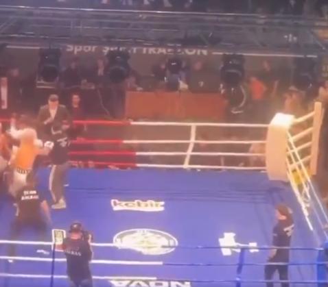 【🇹🇷 🤛 土耳其粉丝在比赛后残忍殴打一名俄罗斯拳击手】Sergey Go