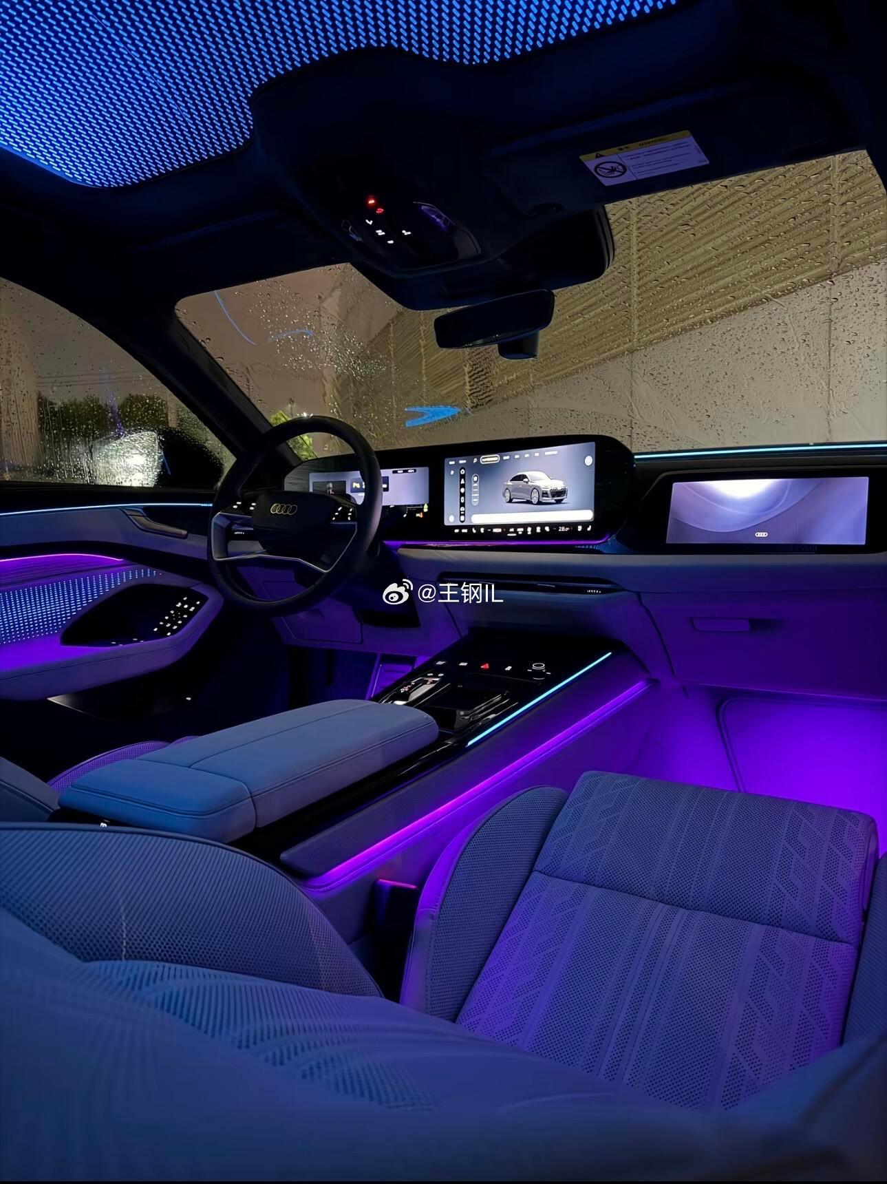这一代A6L太顶了，都说奥迪的氛围感不强啊？交互灯带、首创发光门板、银河星空顶…