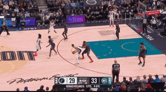 CC的防守真好…两个封盖一个抢断持球大核大多都是防守漏洞这么能防的真没见过…nb