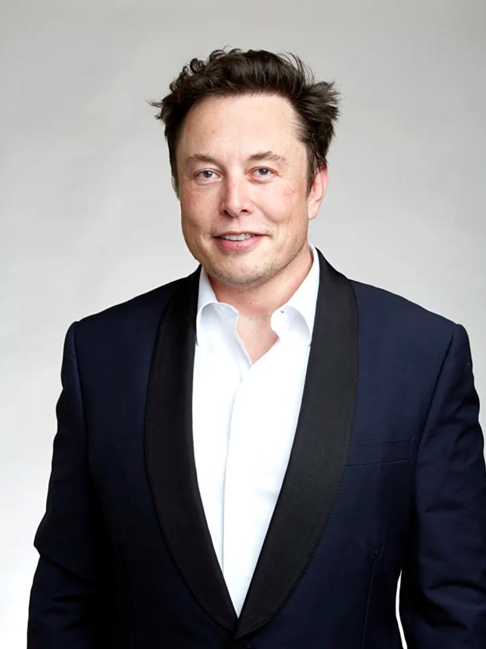 【特斯拉自建芯片工厂“Terafab”项目近期将启动，马斯克透露目标是每年生产超