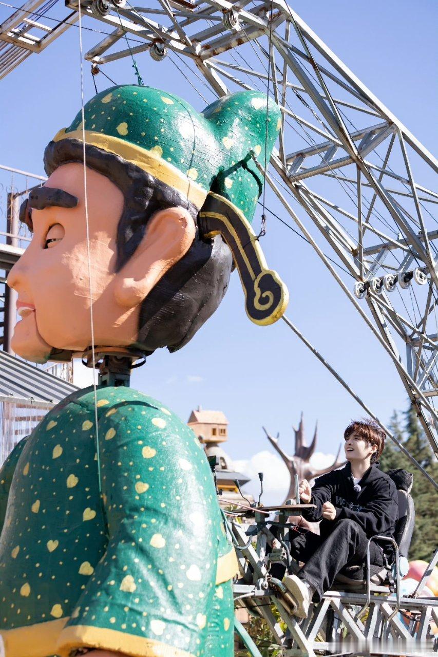 张远 没想到有一天也能和财神并肩张远靠碎活赢麻了！喜提财神头部控制权，和财神并肩