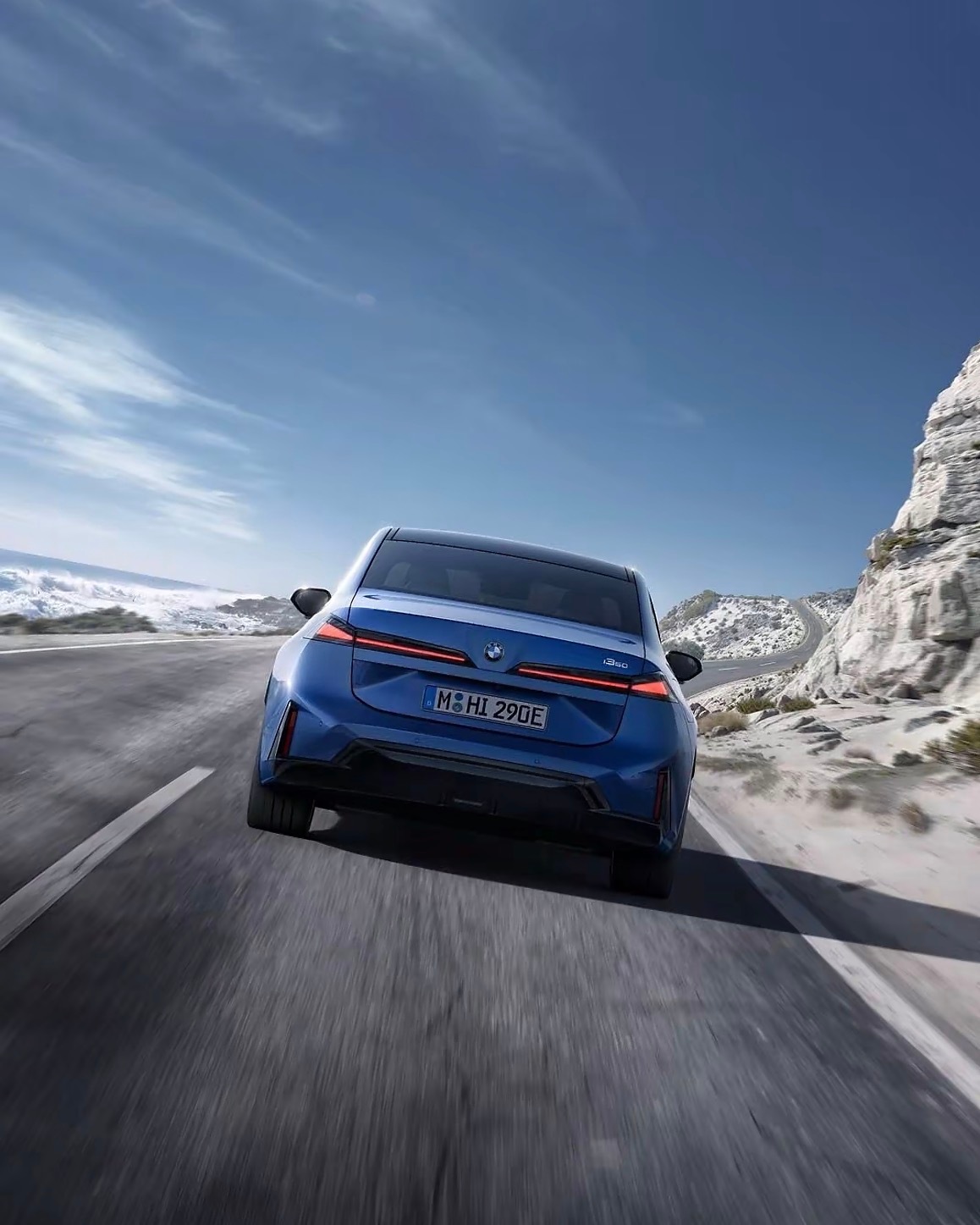 宝马新一代的i3，说真的，这个屁股我还能接受，看实车还挺帅的，这个车头就有点超出