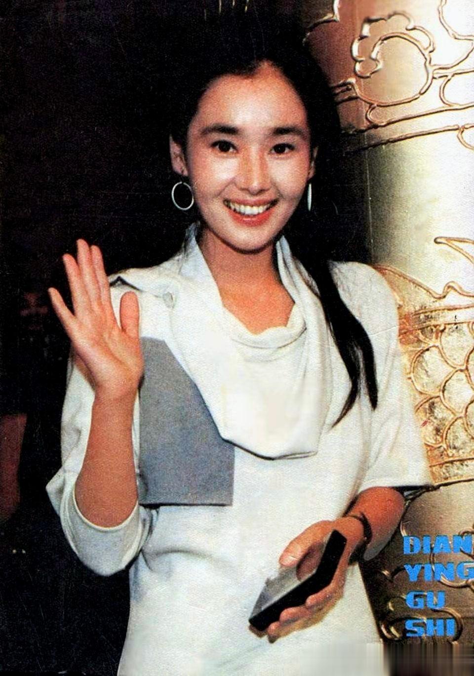 自白（王立新）我必须去讲课，给想要赚钱的人讲钱从哪里来？然后我先把讲课费赚了用来