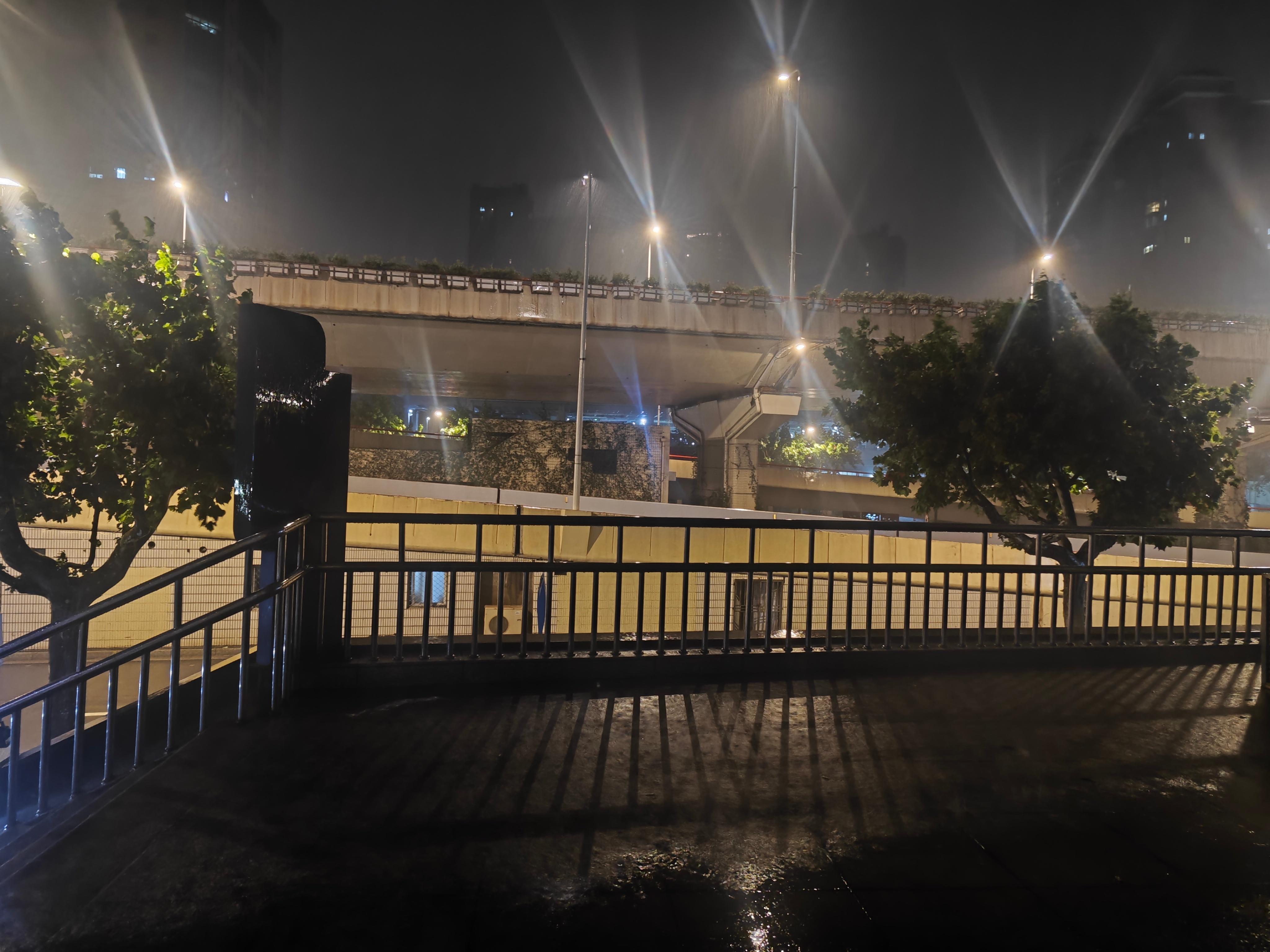 无敌了，这个雨 