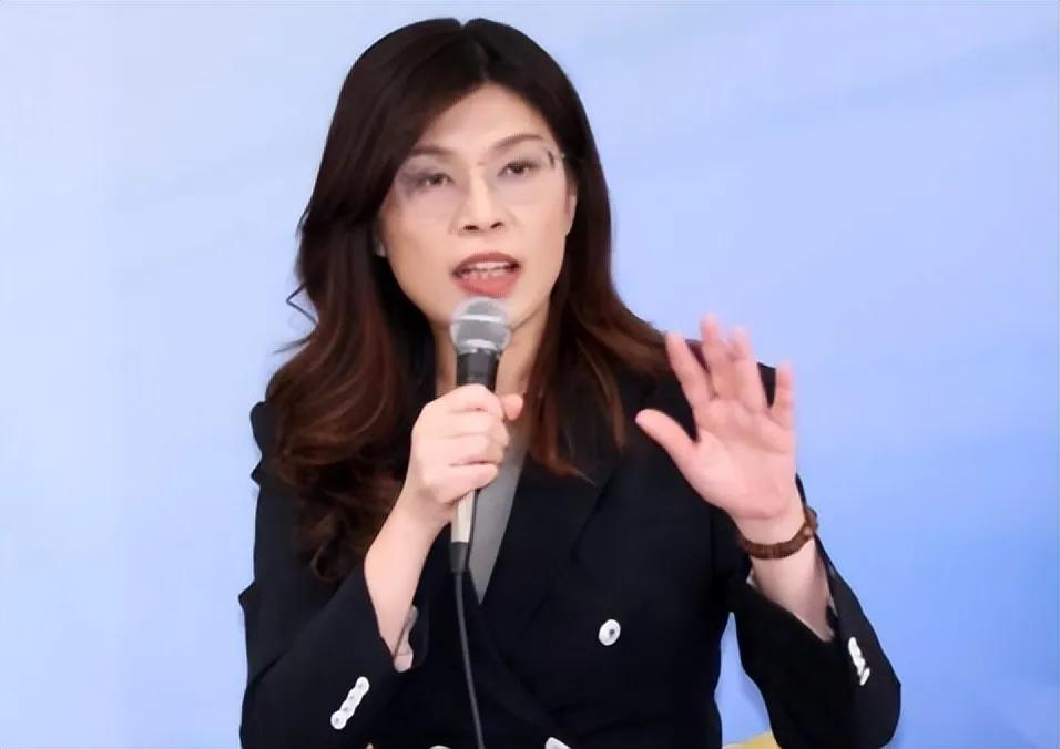 客观评价：郑丽文对于台海和平起到一定的推动作用
    现如今赖清德当局不断推进