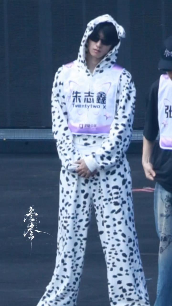 小宝宝🥺辛苦彩排了 