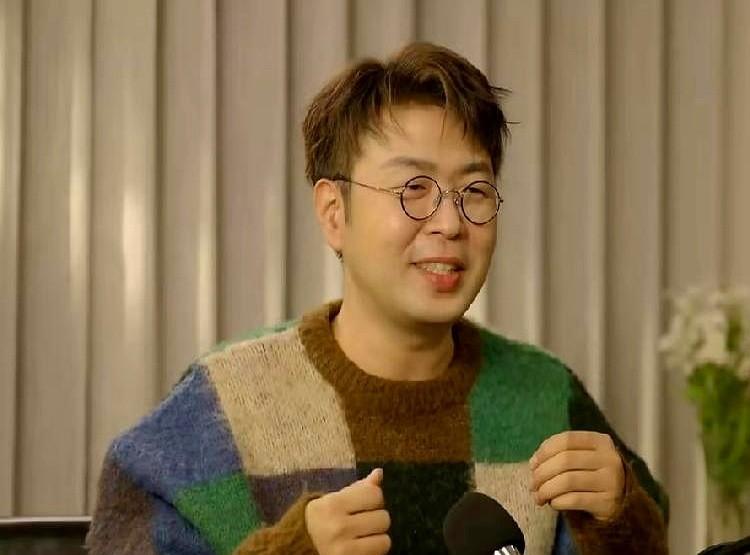 【娱乐圈最成功的“防守战术”：杜海涛的“地下情”晃过了15年的老队友！
】
吴昕