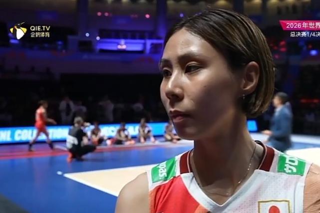 赛前有多嚣张，赛后输得就有多狼狈！日本女排输球后，和田由纪子接受采访，感觉都要哭
