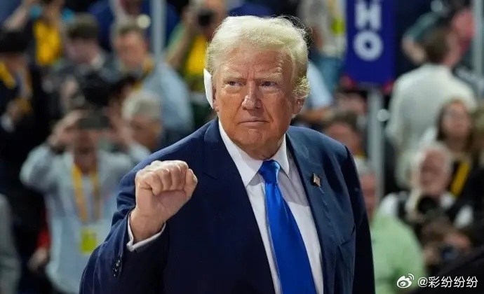 昨晚散步遇到个朋友，聊了会。 她就职的公司去年底倒闭了，而她要到明年才能领退休金