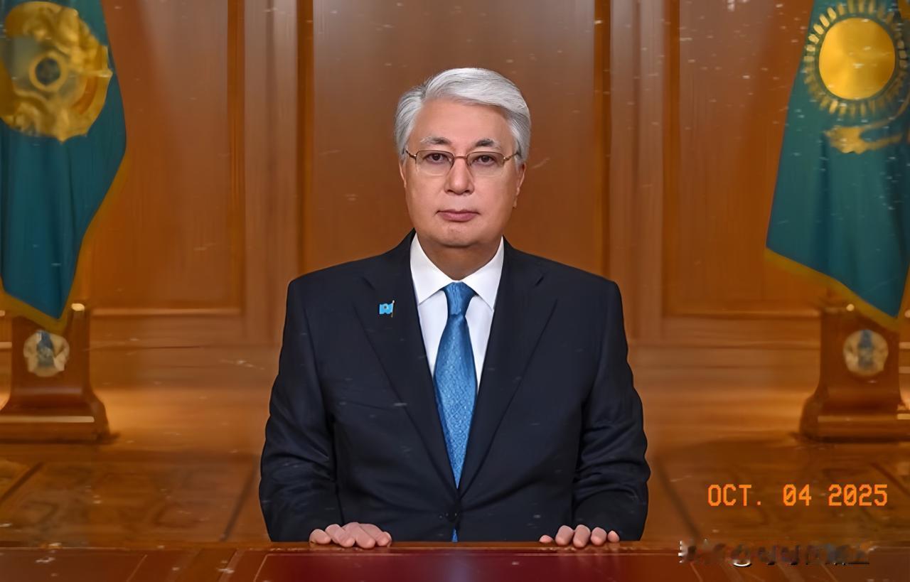 最新消息！
哈萨克斯坦表态了……

哈萨克斯坦总统托卡耶夫与乌克兰总统泽连斯基举