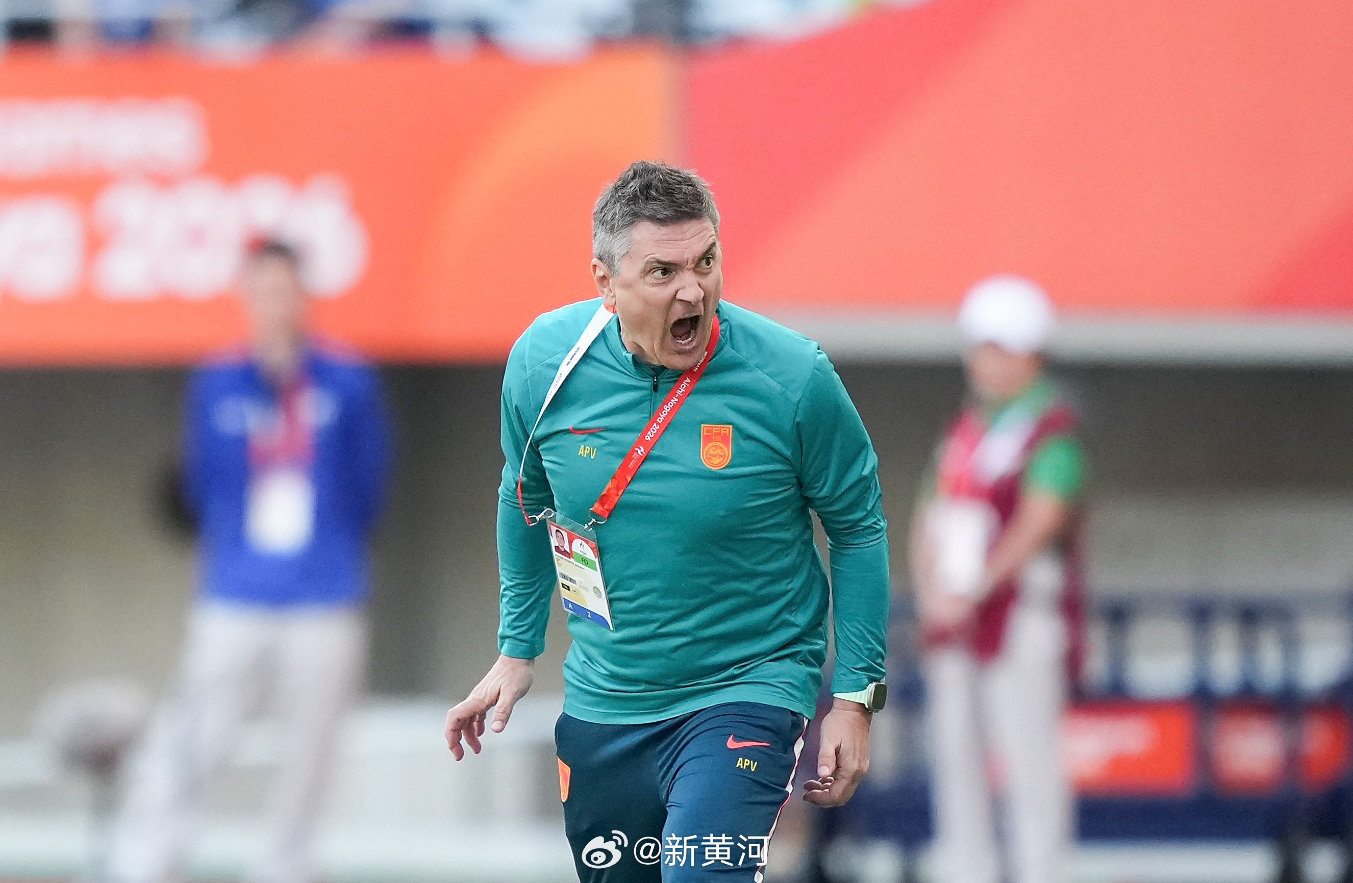 【#国足亚运铜牌赛对乌兹别克斯坦#】#国足亚运队主帅说目标拿牌# 国足亚运队铜牌