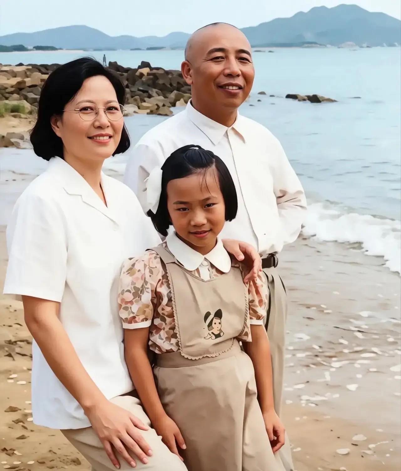 宋时轮上将的妻子病逝后，留下了让妻妹照顾将军与子女的遗嘱。
一段婚姻能被人记住，