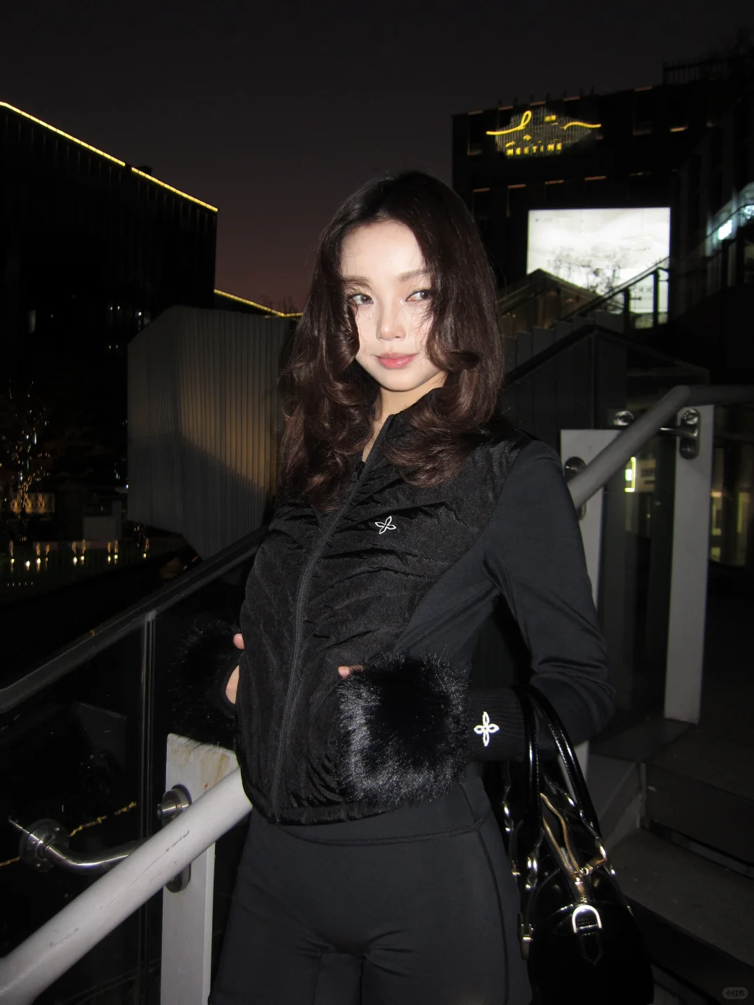 dangerous and charming🕷️