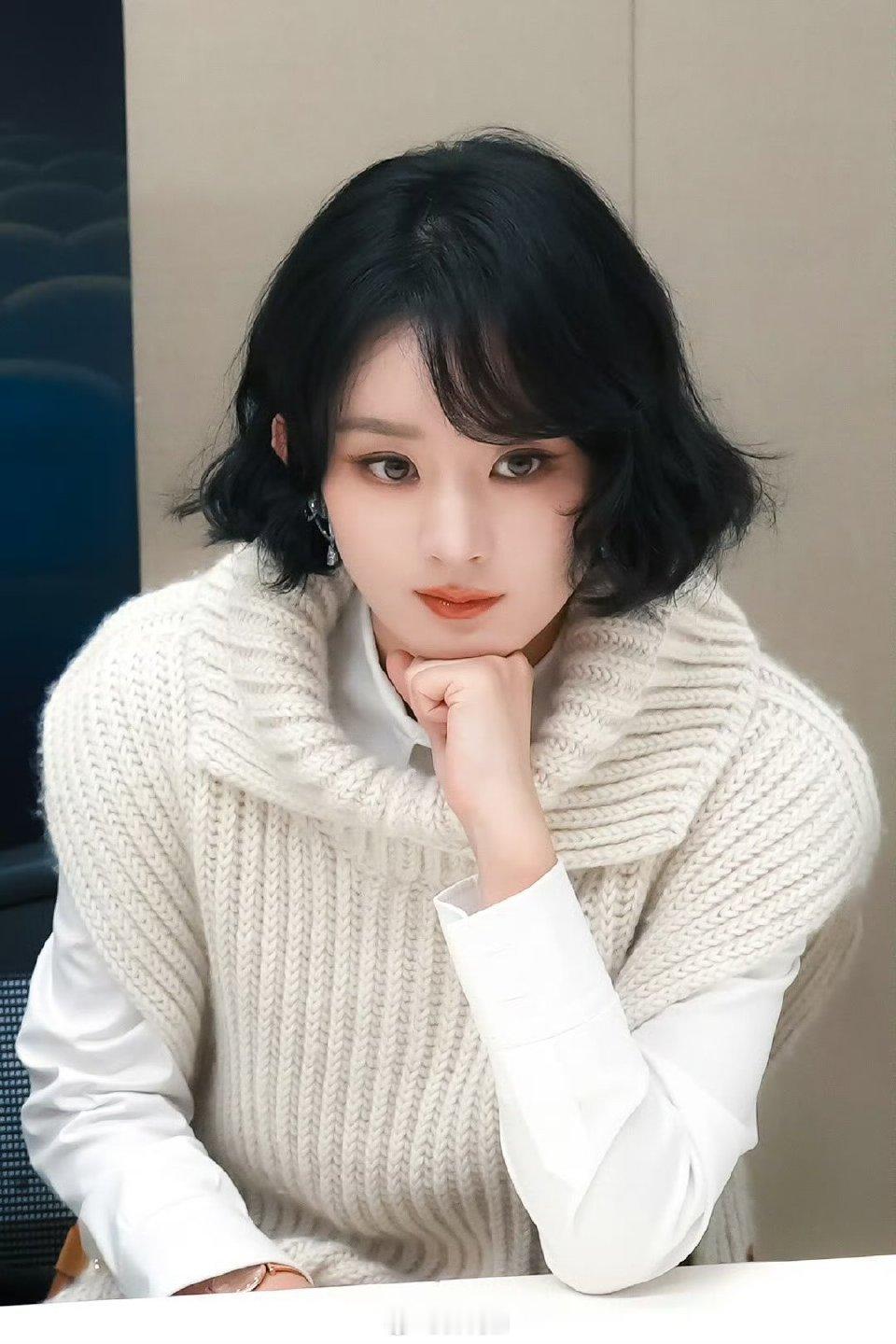 赵丽颖赵丽颖乔妍赵丽颖 电影乔妍的心事在发光的同时也要平平安安四时平安万事顺遂