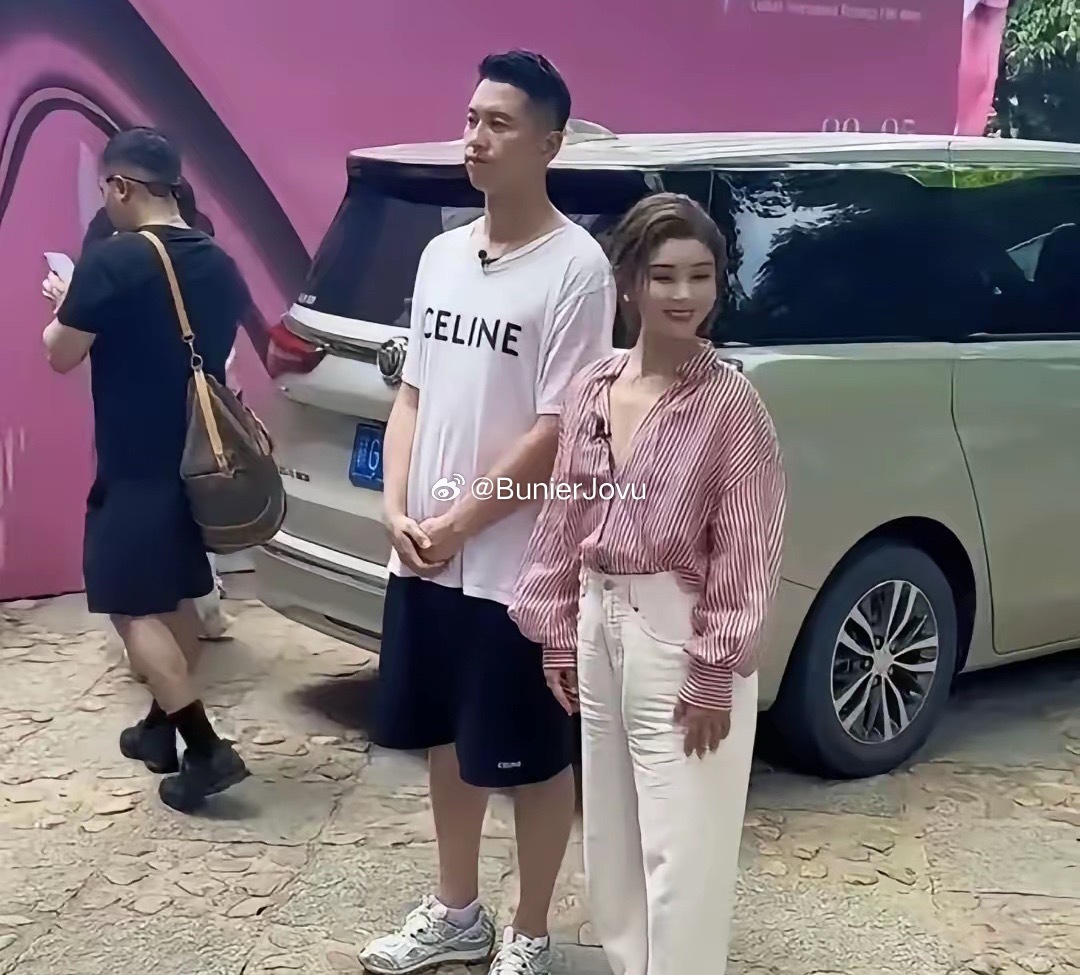 现在当明星的门槛这么低了吗？ ​​​