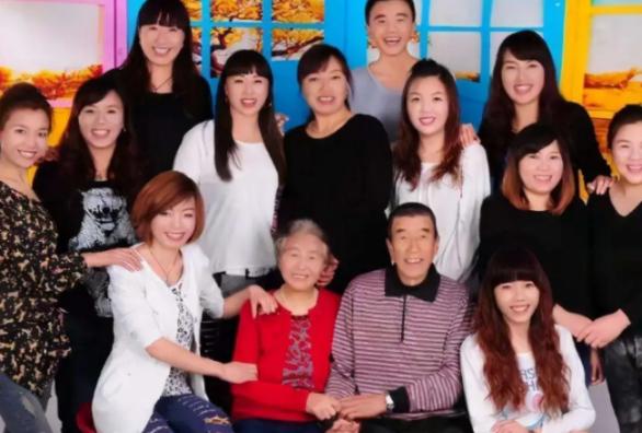 山西一对夫妻，生了11胎全是女儿，丈夫眼看妻子生不出儿子，无奈决定放弃，谁料，1