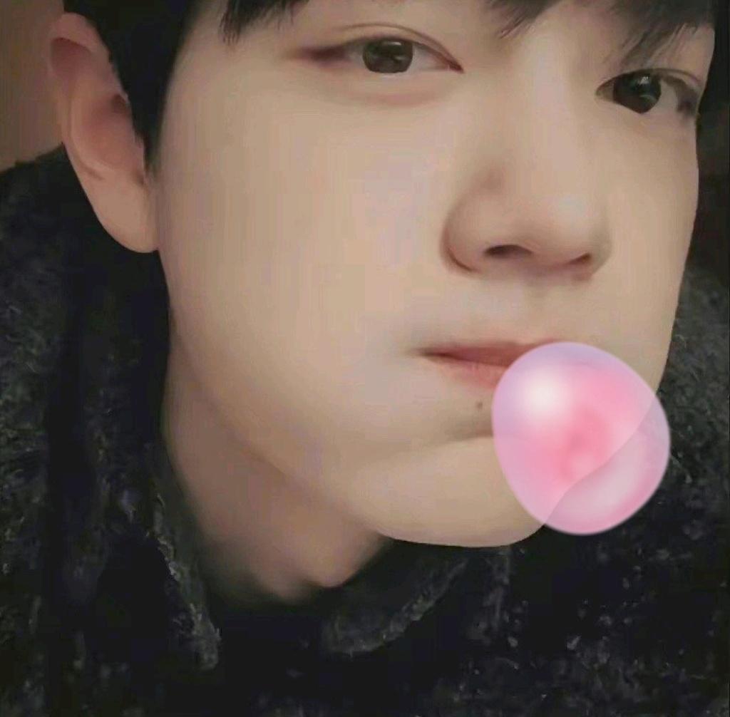 博君一肖[超话] 假如赞赞也吹泡泡 真的就很分明了[不愧是你] ​​​