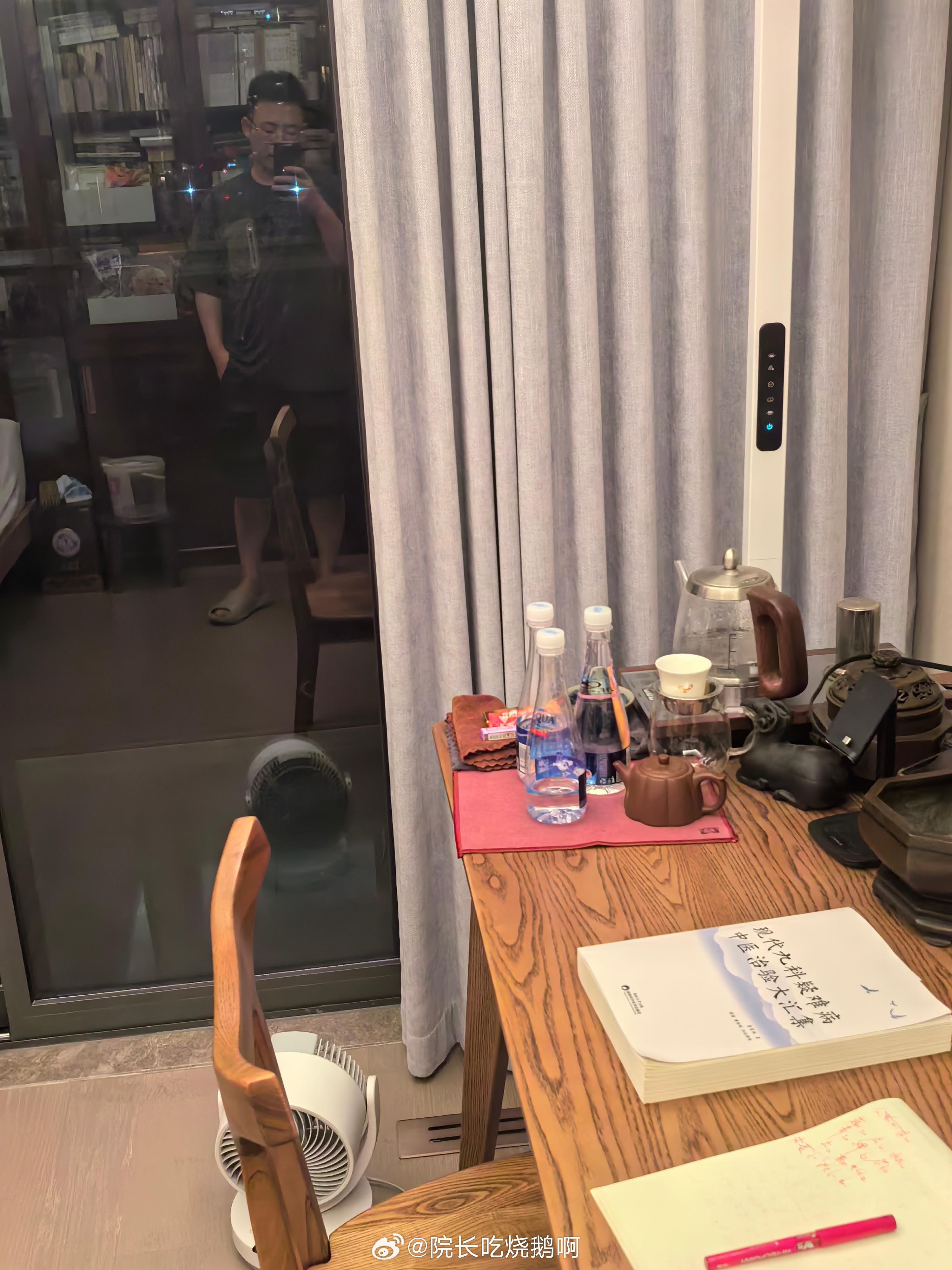 果然年纪大了干什么都心酸下班回来想看书，看了3个医案直接困的不行，足足睡了3个小