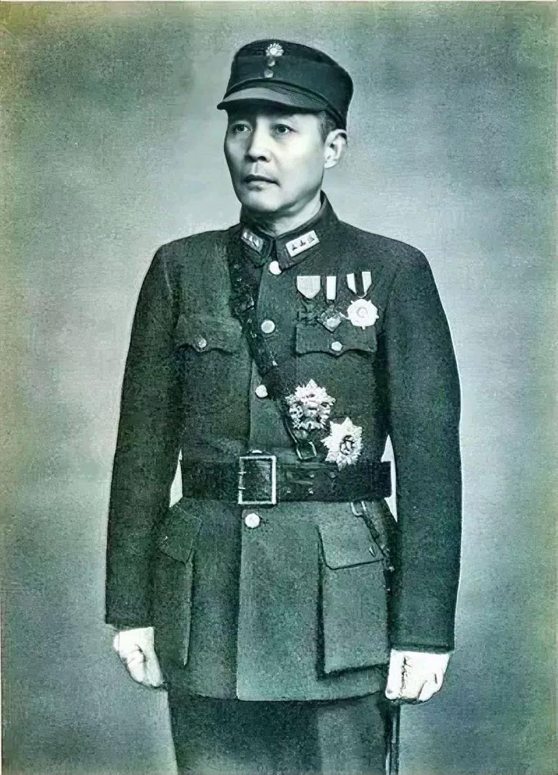 1938年，国军上将钱大钧带人冲进军统湖北站，一枪打死副站长杨若琛还叫嚣道：“这