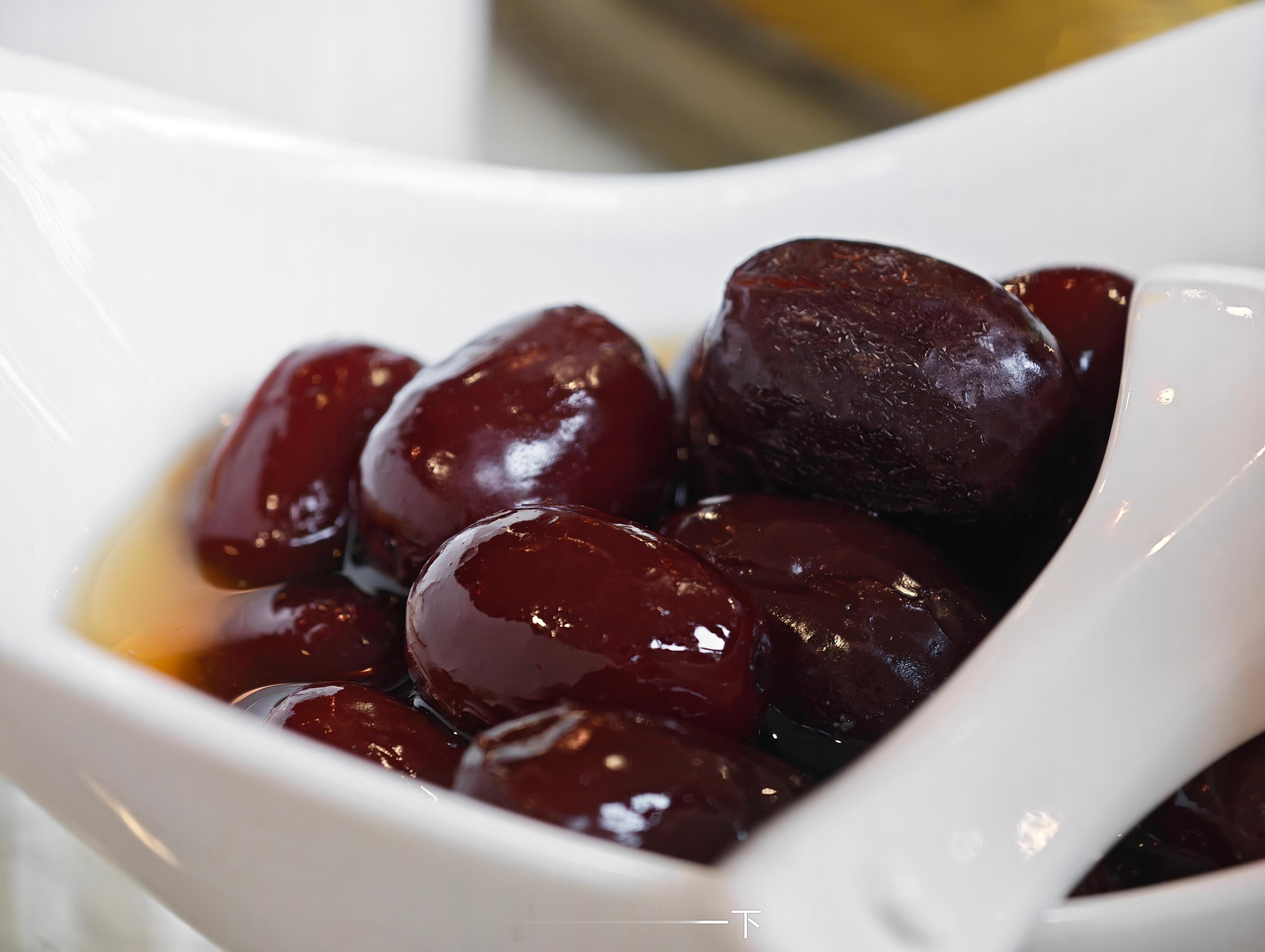 晚安朋友们，吃蜜枣