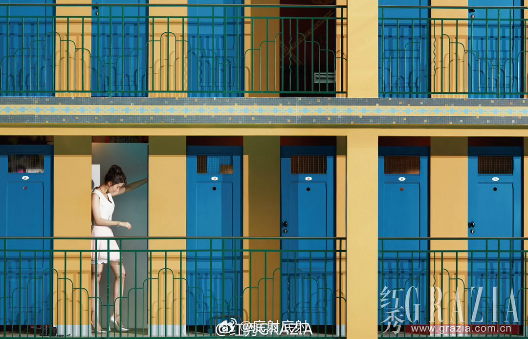 刘亦菲有裸足哦 