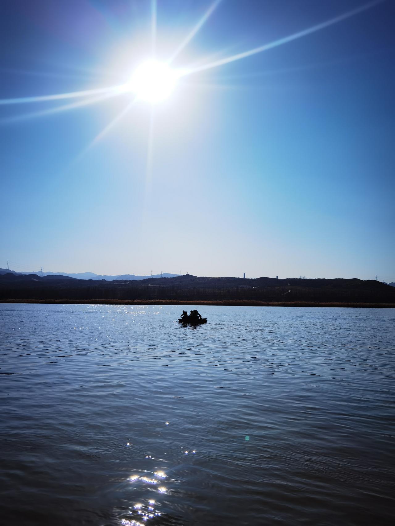 阴天,也会有日出吗? 
阴天，也会有日出吗？这个问题从来没有研究过。现在看到这个
