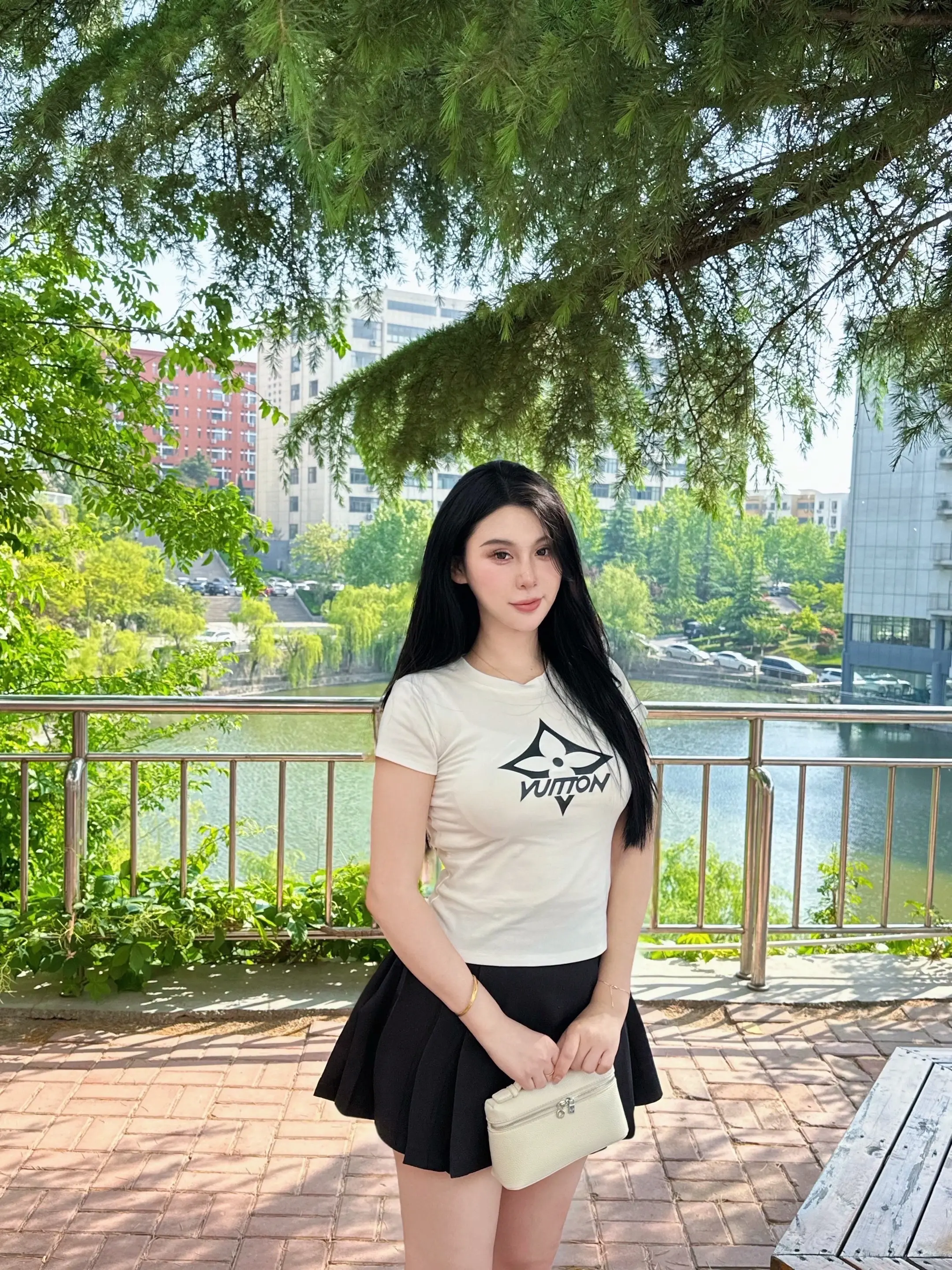 夏天该有的样子 并不是每个女孩都想变得很可爱 奇不奇怪手势舞 live...