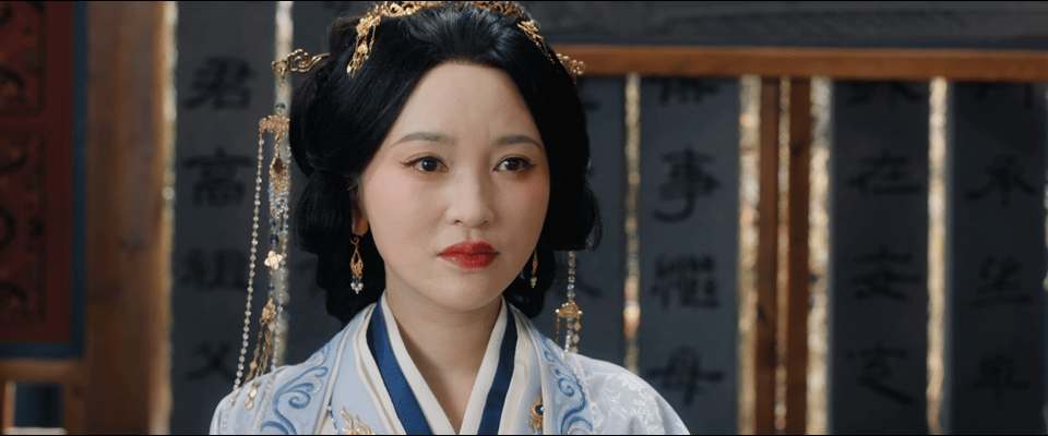 雀骨强母无弱女雀骨 云昭郡被威胁抗旨，淡定说又不是第一次。真正的母系力量是放手让