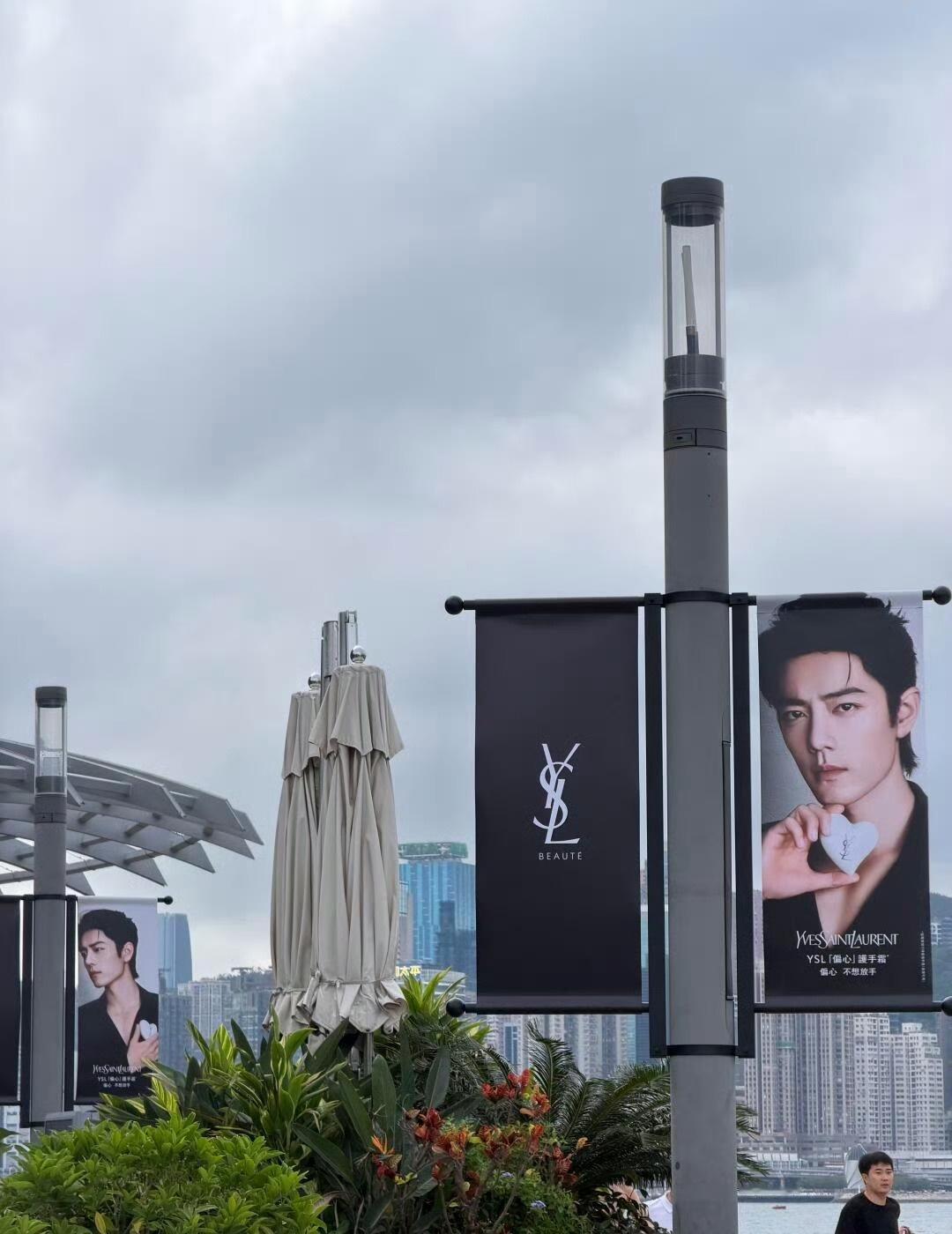 大明星肖战，巨星肖战闪耀香江啦[哇][哇][哇]好期待啊！ ​