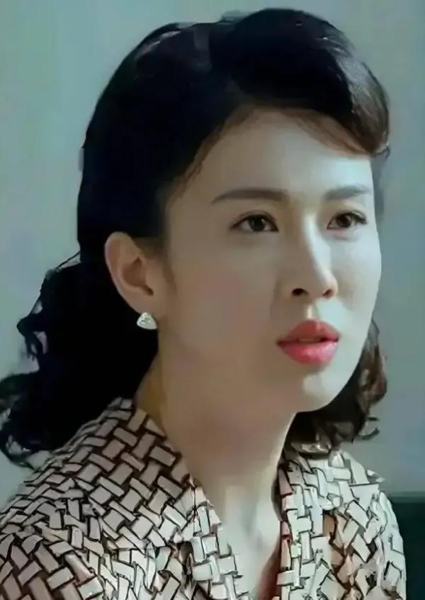 2015年，聂曦的妻子高秀娟走到生命尽头，弥留之际，女儿趴在床边问她还有什么心愿