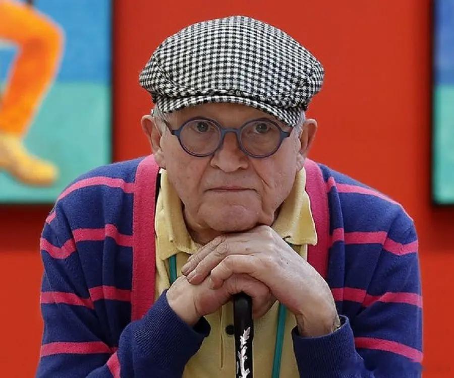 英国画家、版画家、舞台设计师及摄影师大卫·霍克尼David Hockney去世?