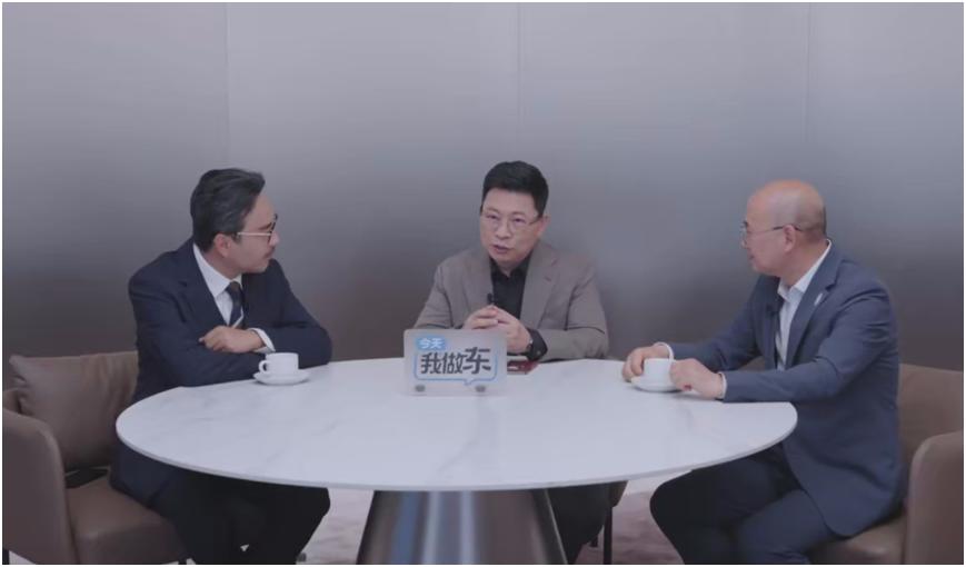 鸿蒙智行包馆出击！这波中国汽车圈的操作太秀
5月31日深圳国际会展中心的2025